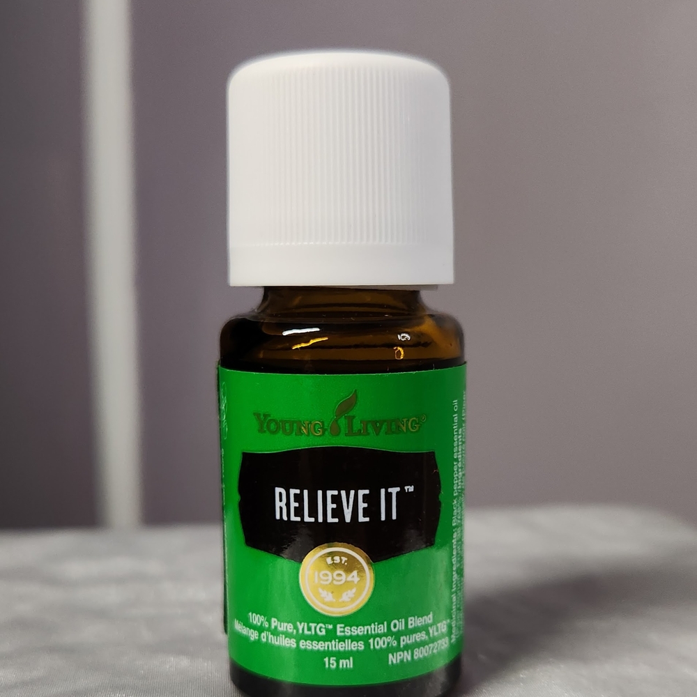 YOUNG LIVING ESSENTIAL OIL - RELIEVE IT (15ML)